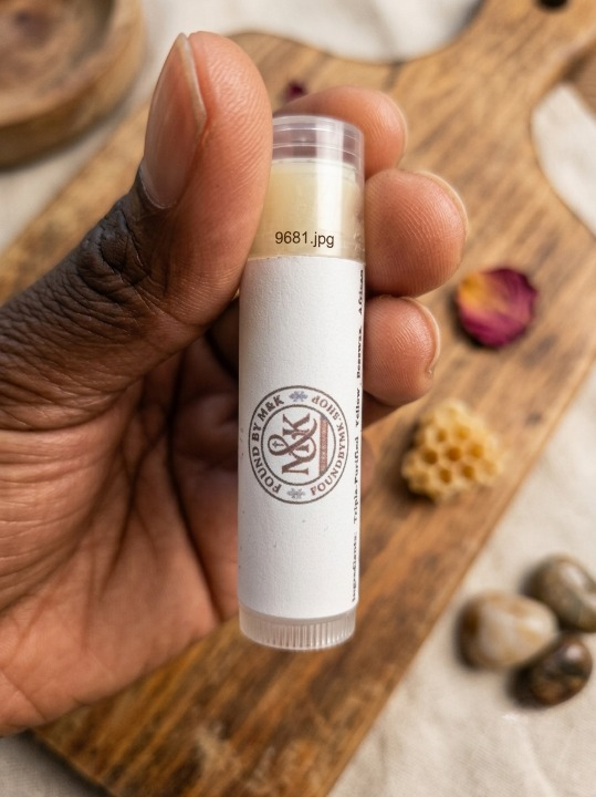 M&K Nourishing Lip Balm Showcase